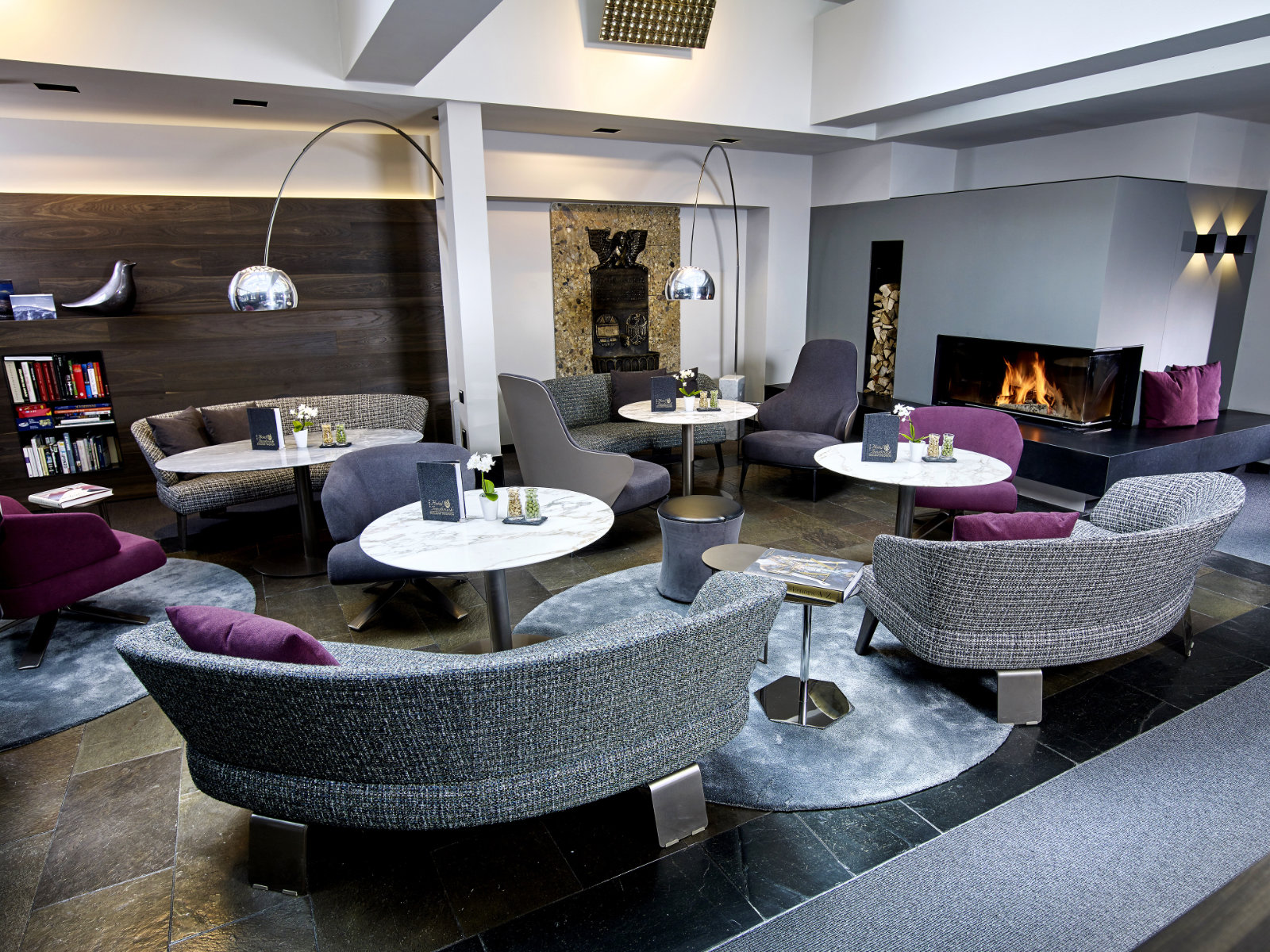 Das Innsbruck – Hotelbar-Minotti Lounge