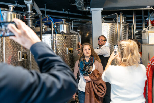 ORMA Whisky Destillerie in der Corvatsch Bergstation (3.303 m) || MICE Ladies Business & Balance St. Moritz Engadin // Bild: peerkolberg.de ORMA Whisky Destillerie in der Corvatsch Bergstation (3.303 m) || MICE Ladies Business & Balance St. Moritz Engadin // Bild: peerkolberg.de