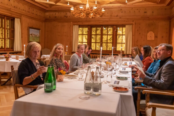 MICE Ladies im Waldhaus Sils || MICE Ladies Business & Balance St. Moritz Engadin // Bild: peerkolberg.de MICE Ladies im Waldhaus Sils || MICE Ladies Business & Balance St. Moritz Engadin // Bild: peerkolberg.de