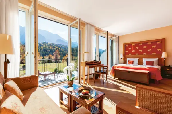 Garmisch MICE Ladies Impact Challenge 2025 | Schloss Elmau Hideaway Rooms JuniorSuite © Schloss Elmau